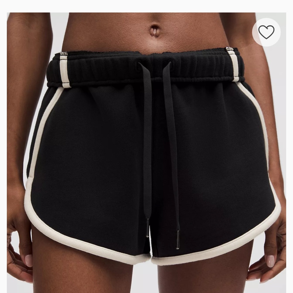 lululemon athletica Black Athletic Shorts - Picture 3 of 4